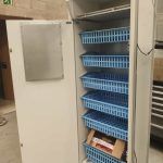 Interior de armario expendedor de productos fabricado a medida